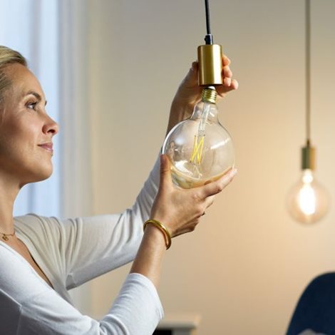 WiZ LED filament žárovka E27 G200 6,7W 470lm 2700-6500K IP20, stmívatelná 5