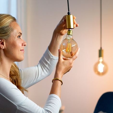 WiZ LED filament amber žárovka E27 G95 7W 640lm 2000-5000K IP20, stmívatelná 5