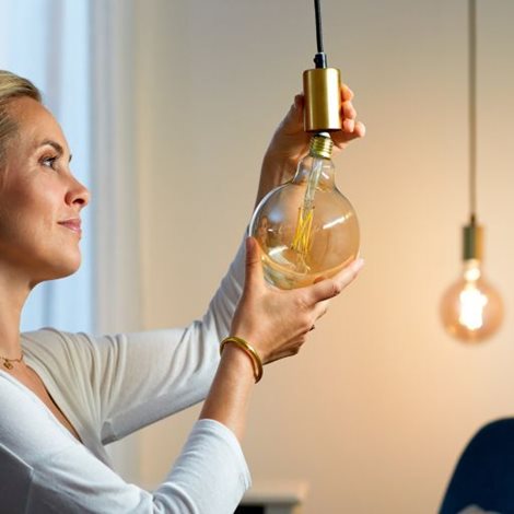 WiZ LED žárovka filament amber E27 G125 7W 640lm 2000-5000K IP20, stmívatelná 5