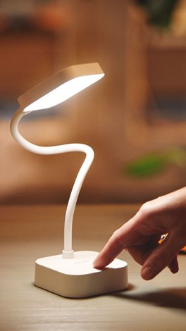 Rock stolní LED lampa 1x5W 90lm 5000K IP20 USB, stmívatelná, bílá 2