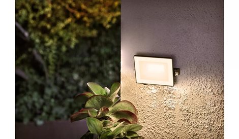 Lois flood BL 10W 30K HV Venkovní reflektor LED 10W 950lm 3000K IP65, černý 2