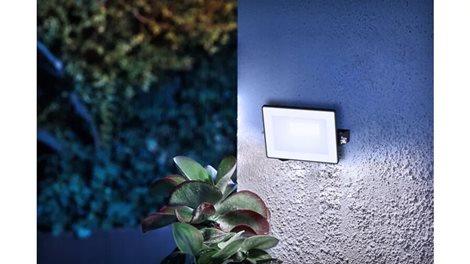 Lois flood BL 10W 50K HV Venkovní reflektor LED 10W 950lm 5000K IP65, černý 2
