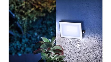 Lois flood BL 20W 50K HV Venkovní reflektor LED 20W 2050lm 5000K IP65, černý 2