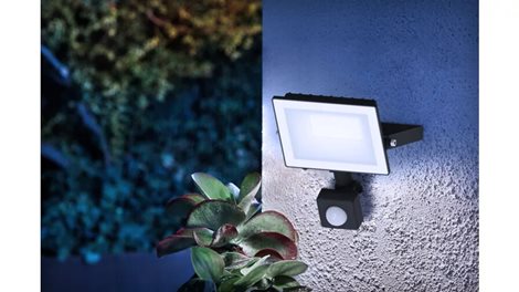 Lois flood BL 20W 50K HV IR Reflektor LED 20W 2050lm 5000K IP65 se senzorem pohybu a soumraku, černý 2