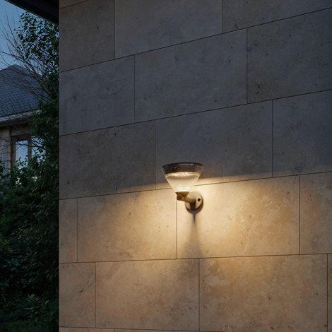 Kyna solární nástěnná zahradní lampa 3,8W 27K černá se senzorem 8