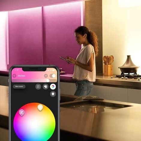 Hue WACA Lightstrips plus LED pásek 20W 1700lm 2000-6500K RGB IP20 základní sada 2m 8