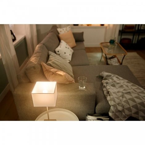 Hue White LED žárovka E14 P45 5,7W 470lm 2700K IP20 7