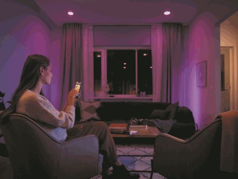 Hue sada Bridge + 2x WACA LED žárovka E27 A60 9W 1100lm 2000-6500K RGB IP20 + ovladač 2