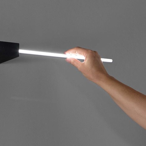 THEO AP nástěnné LED svítidlo 20,5W 1350lm 3000K 115cm IP20, černé 3